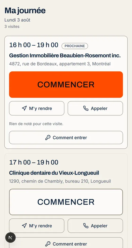 L’application terrain de Motrik sur un téléphone : la journée de la préposée, avec le bouton de poinçon.